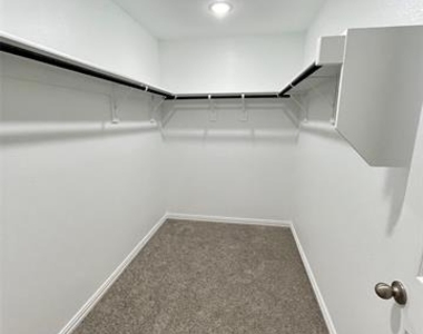 4042 Sparrow Trail - Photo Thumbnail 7