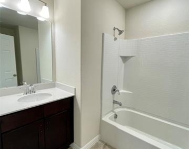 4042 Sparrow Trail - Photo Thumbnail 11
