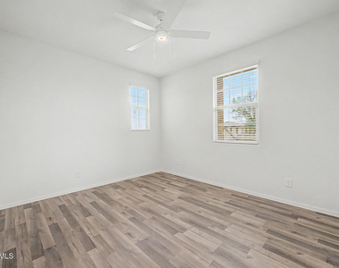 2540 N 149th Avenue - Photo Thumbnail 22