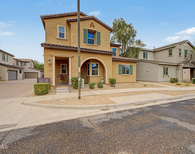 2540 N 149th Avenue - Photo Thumbnail 2