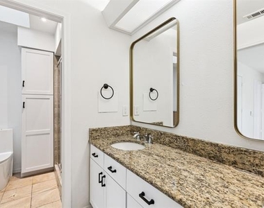 6018 Blue Mist Lane - Photo Thumbnail 17