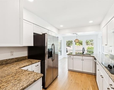 6018 Blue Mist Lane - Photo Thumbnail 10