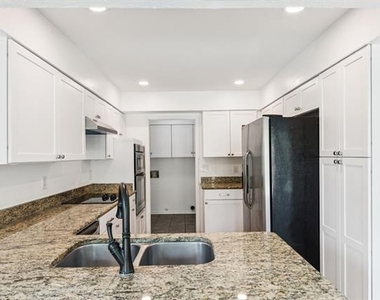 6018 Blue Mist Lane - Photo Thumbnail 12