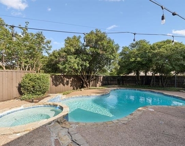 6018 Blue Mist Lane - Photo Thumbnail 21