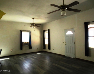 241 Brewery Avenue - Photo Thumbnail 3