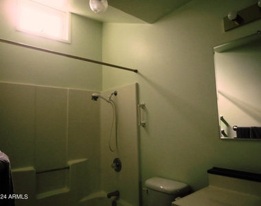241 Brewery Avenue - Photo Thumbnail 12