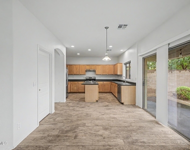 3983 S Crosscreek Drive - Photo Thumbnail 6