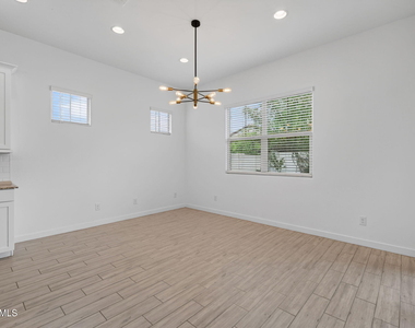 203 E Birchwood Place - Photo Thumbnail 13