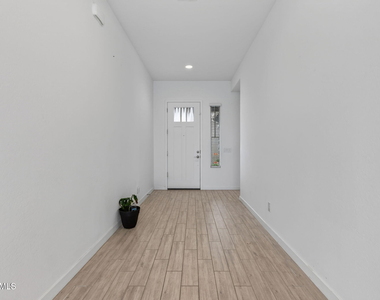 203 E Birchwood Place - Photo Thumbnail 30