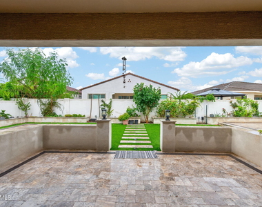 203 E Birchwood Place - Photo Thumbnail 10