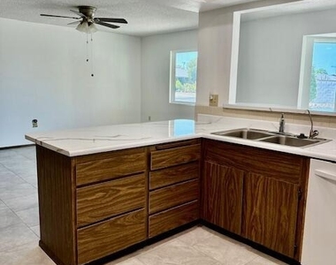 10134 W Signal Butte Circle - Photo Thumbnail 4