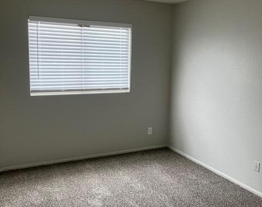 16042 W Latham Street - Photo Thumbnail 24