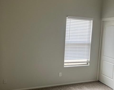 16042 W Latham Street - Photo Thumbnail 26