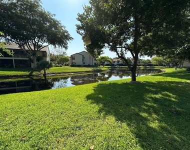 4509 Carambola Circle S - Photo Thumbnail 33