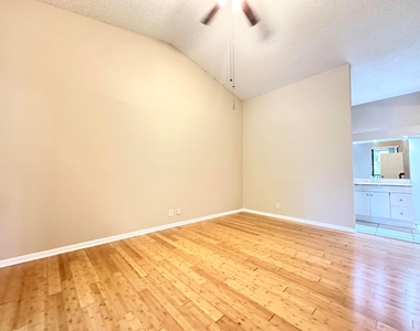 4509 Carambola Circle S - Photo Thumbnail 7