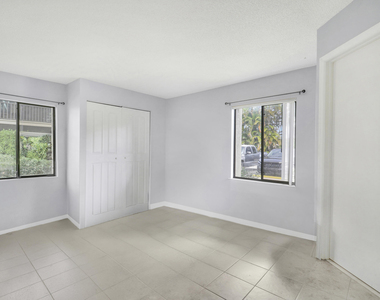 150 Pineview Road - Photo Thumbnail 10