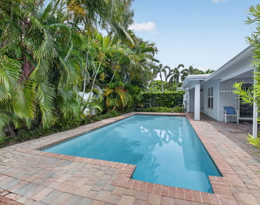 700 Ne 70th Street - Photo Thumbnail 36