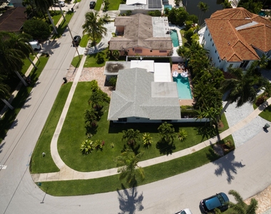 700 Ne 70th Street - Photo Thumbnail 41
