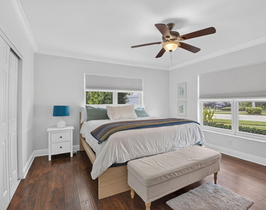 700 Ne 70th Street - Photo Thumbnail 20