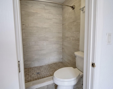 2021 Nw 85th Avenue - Photo Thumbnail 6