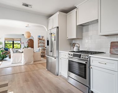 520 28th Street - Photo Thumbnail 12