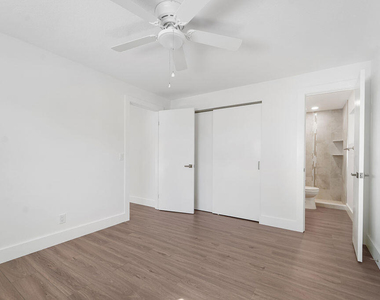 4317 Birdwood Street - Photo Thumbnail 5