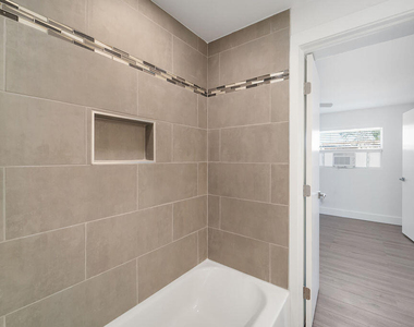 4317 Birdwood Street - Photo Thumbnail 16