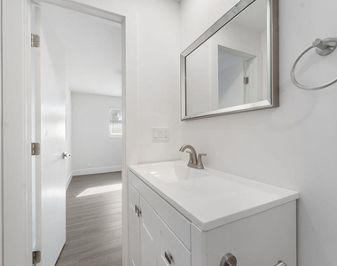 4317 Birdwood Street - Photo Thumbnail 8