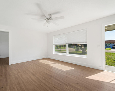 4317 Birdwood Street - Photo Thumbnail 2
