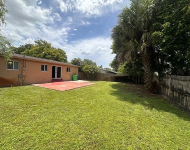 6281 Nw 14th Court - Photo Thumbnail 27