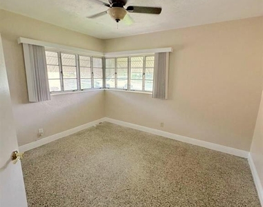 2531 Pierce Street - Photo Thumbnail 8