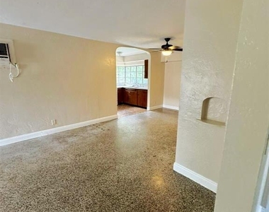 2531 Pierce Street - Photo Thumbnail 2