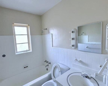 2531 Pierce Street - Photo Thumbnail 9