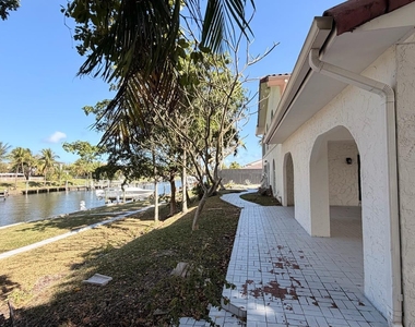 2614 Amherst Lane - Photo Thumbnail 1