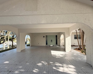 2614 Amherst Lane - Photo Thumbnail 3