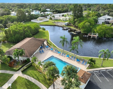208 Sims Creek Drive - Photo Thumbnail 28