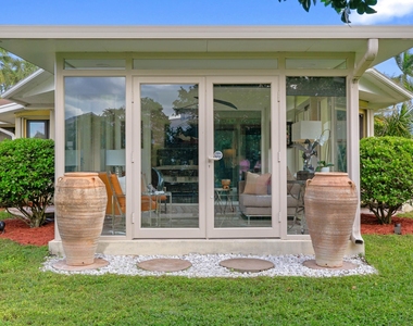 208 Sims Creek Drive - Photo Thumbnail 23