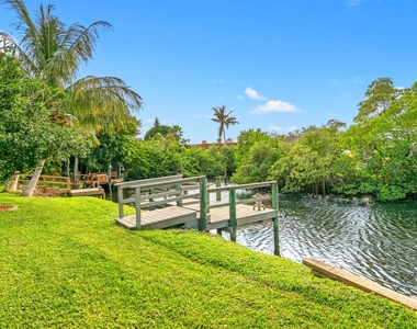 208 Sims Creek Drive - Photo Thumbnail 25