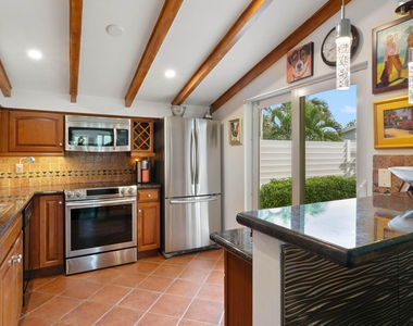 208 Sims Creek Drive - Photo Thumbnail 18