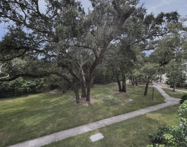 604 Nw 13th Street - Photo Thumbnail 15