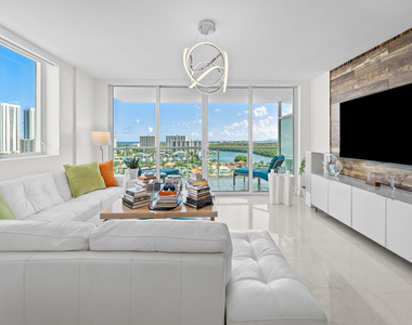 400 Sunny Isles Boulevard - Photo Thumbnail 3