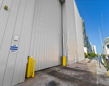 400 Sunny Isles Boulevard - Photo Thumbnail 44