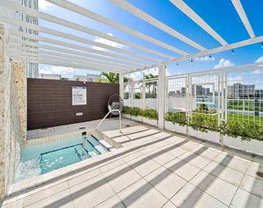 400 Sunny Isles Boulevard - Photo Thumbnail 29