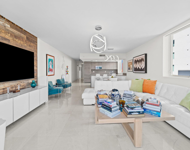 400 Sunny Isles Boulevard - Photo Thumbnail 8
