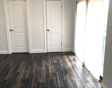 2457 Waterside Drive - Photo Thumbnail 12