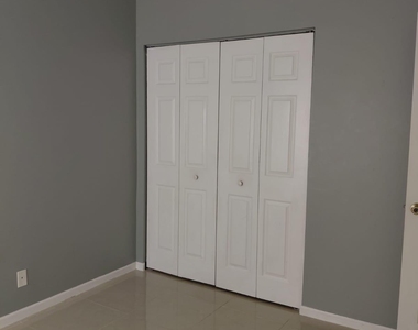 4524 Oak Terrace Drive - Photo Thumbnail 12
