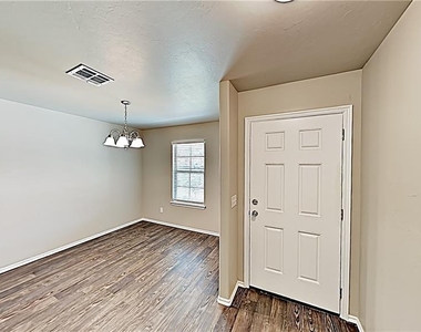 123 Saint Charles Way - Photo Thumbnail 7