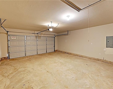 123 Saint Charles Way - Photo Thumbnail 15
