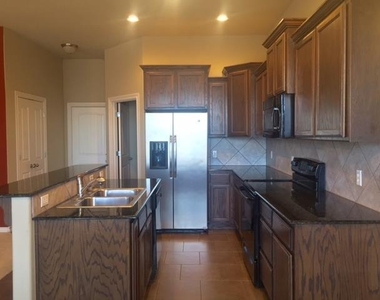 2809 Ne 129th Street - Photo Thumbnail 5