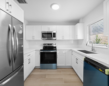 3281 E Golf Boulevard - Photo Thumbnail 4
